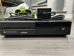 Xbox 0ne 1TB Console Bundle