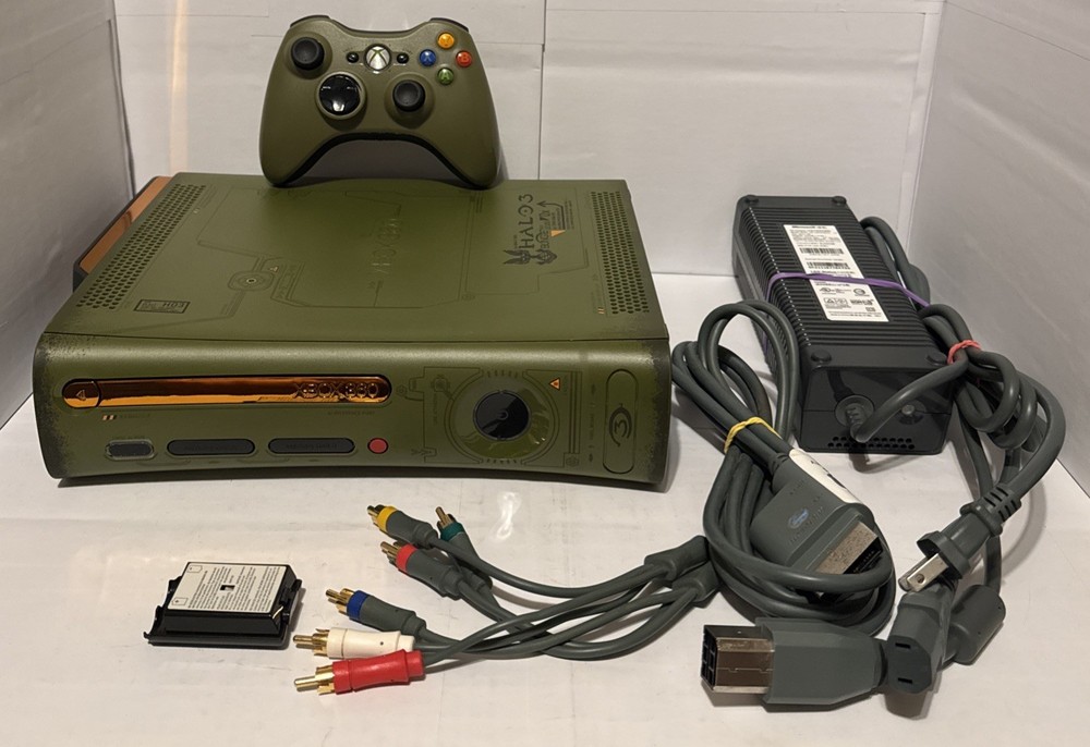 Halo 3 Xbox 360 Complete Console Set w OEM Controller HDD Very Clean