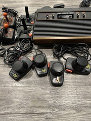 Original Atari 2600 Console CX-2600A – Wood Grain – 14 games – Extras Working