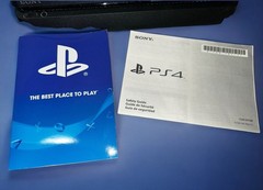 Sony PlayStation 4 Slim 1TB Console – Jet Black CIB TESTED/Working