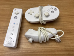 Nintendo Wii RVL-001 Bundle 1 Controller 1 Nunchuk 1 Game Controller Wii Bag