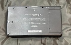 Nintendo DSiLL Super Mario 25th Anniversary Limited Edition 01