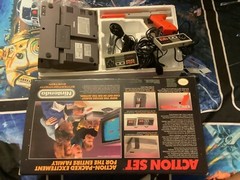 Original Nintendo NES Action Set System IN BOX with mario bros / duck hunt