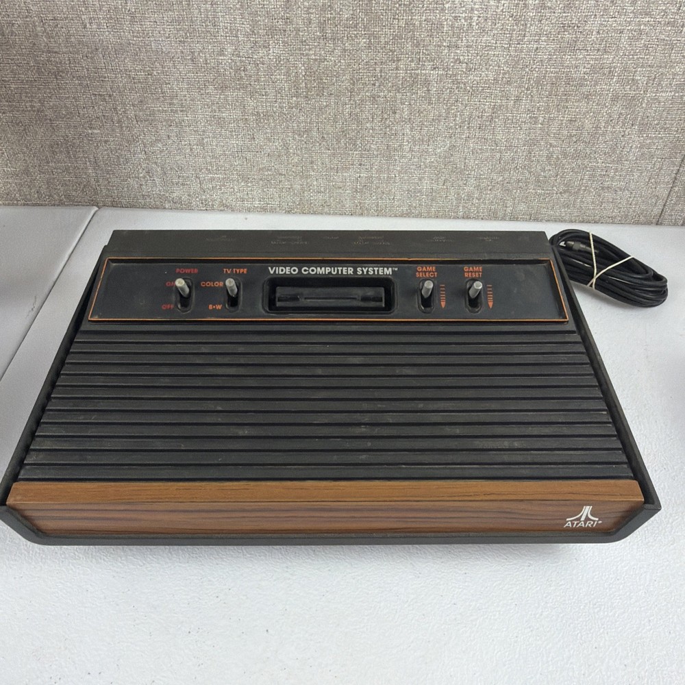 Atari 2600 Video Computer System Model CX-2600 A – Console Only PARTS/UNTESTED
