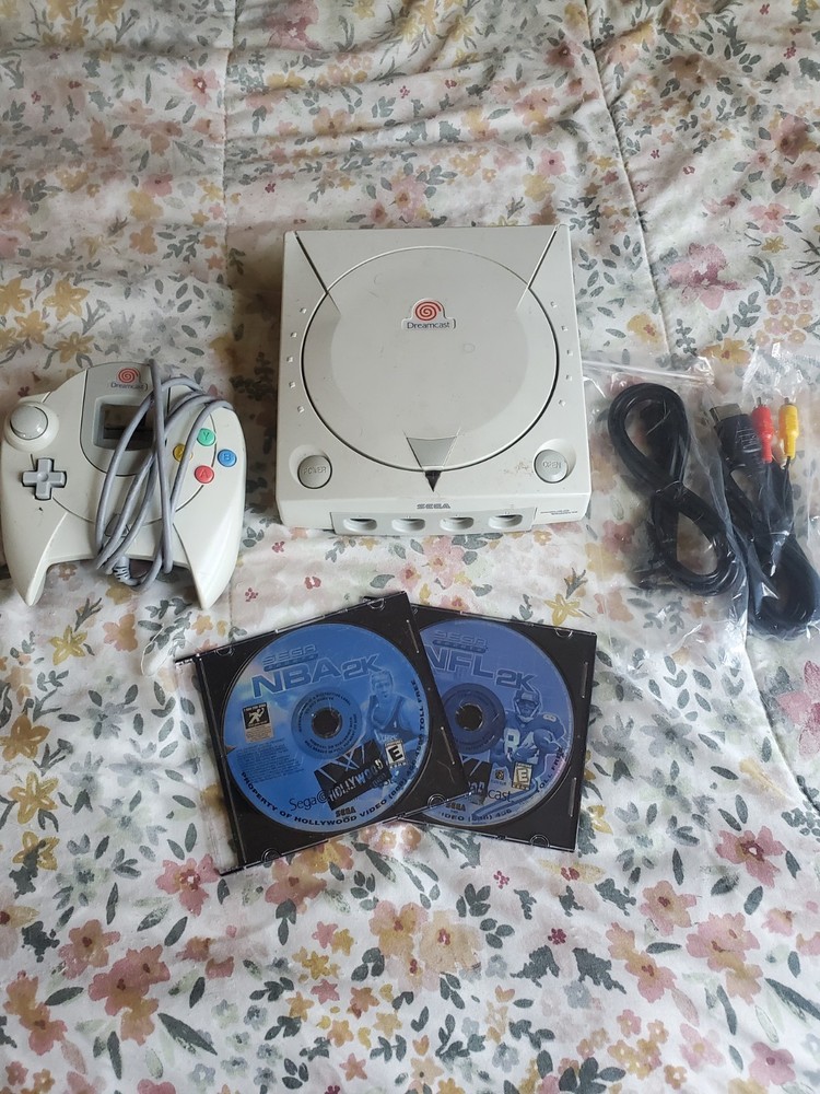 SEGA Dreamcast White Console w/ Cords & Controller Tested Works.