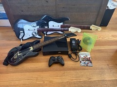 Microsoft Xbox 360 S 250GB Model 1439 + Controller + 3 Guitars + Guitar Hero 2