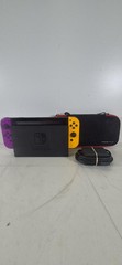 NINTENDO SWITCH HANDHELD (P09030636)