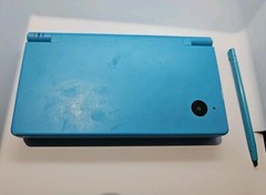 Nintendo DSi TWL-001 Light Blue
