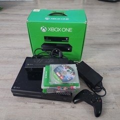 Xbox One 500GB Bundle Kinect Controller 8 Games