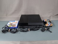 Sony PlayStation 4 PS4 500GB Black CUH-1215A Tested W/ Game + Charger