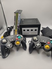 Black Nintendo GameCube Console Bundle Lot 3 Games 2 Controllers Robot SpongeBob