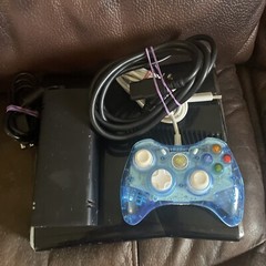 Microsoft Xbox 360 Slim 250GB Model 1439 Bundle, Tested, Controller
