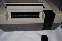 Nintendo NES Console 2 controllers A/V cord On Red Blinking Light Repair Parts