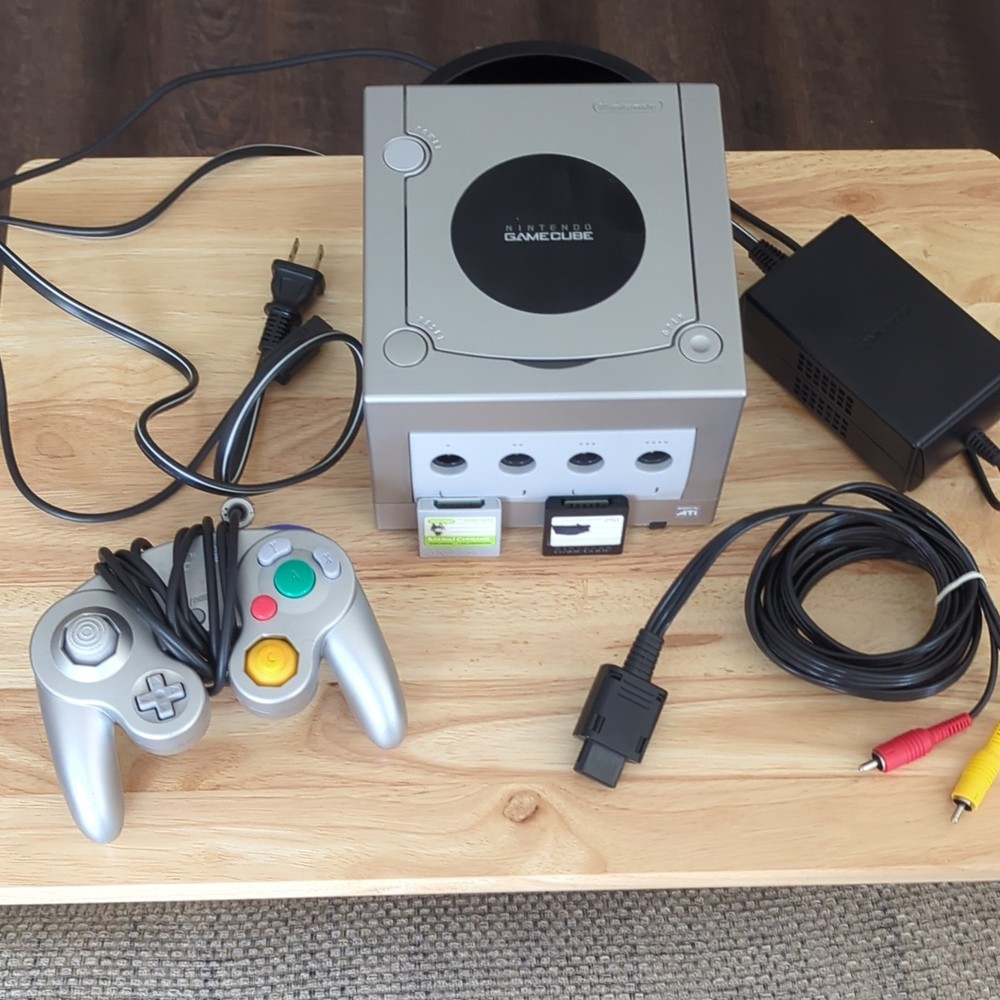 Nintendo GameCube Silver Console Bundle w/ Controller Cables Memory Cards TESTED