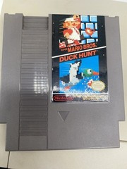 Nintendo Entertainment Console NES ,2 Controllers,Gun,5 games, AV Cable, + Power