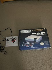 Nintendo NES Console With Box( Everything Included) Extra NES Stick Controller