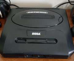 SEGA Genesis Model 2 MK-1631 Console w/2 Controllers & Power Adapter Not Tested