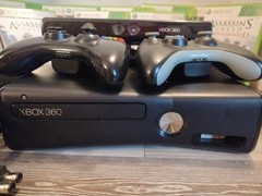 Microsoft Xbox 360 S Black Console Model #1439 Bundle With 10 Games