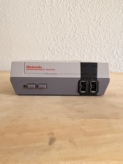 Nintendo Entertainment System NES Classic Edition Model CLV-001 Mini Console OEM