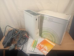 White Xbox 360 With Box + Cables + Papers Disc Tray Does Not Open