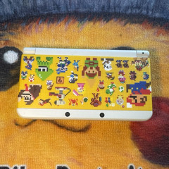 Nintendo 3DS XL White/Yellow 4GB Wi-Fi NTSC-U/C Skin Cover MPN SPR-001