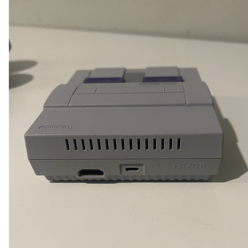 Nintendo Super NES Classic Edition CLV-201 Mini Console w/ 2 Controllers HDMI