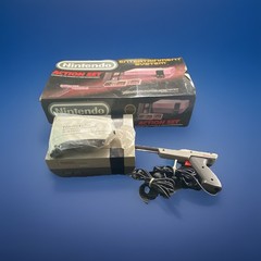 NES Action Set Nintendo Entertainment System Console CIB Complete In Box Tested