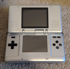 Nintendo DS Silver/Black, Scanlines On Screen, Tested, NO CHARGER NO STYLUS