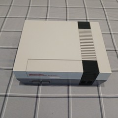 NES Console Bundle – Includes Super Mario Bros & Duck Hunt w/ Zapper