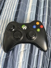 Xbox 360, 3 Wireless &1 Wired Controllers, Cables Included, 7 Games Included