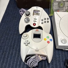 Saga Dreamcast Console Two Controllers, Game, Power And AV Cable HKT-3020 TESTED