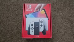 Nintendo Switch™ – OLED Model White set w / 128 GB Micro SD Card