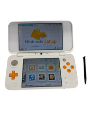 New Nintendo 2DS XL in the White and Orange Colors “enhanced” Look At All Photos
