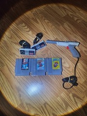 Super Mario 1 2 3 Nintendo Games w/ 2 Controllers & shooting gun(FREE 🚢)