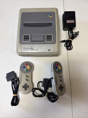Nintendo Super Famicom Console + (2) OEM Controller and AC Adapter, S21876069