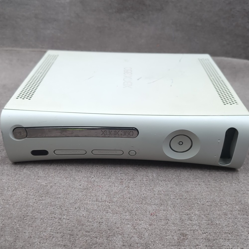 Microsoft Xbox 360 Game Console for Parts/Repair Spits Out Disc
