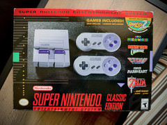 Super Nintendo Classic Mini SNES – Complete In `xBox – 2 Controllers – Excellent