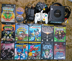 Nintendo GameCube Console Bundle 13 Games 2 Controllers + Accessories