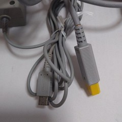 Nintendo Wii U basic set 8gb White Tested Woking Box Cable USED