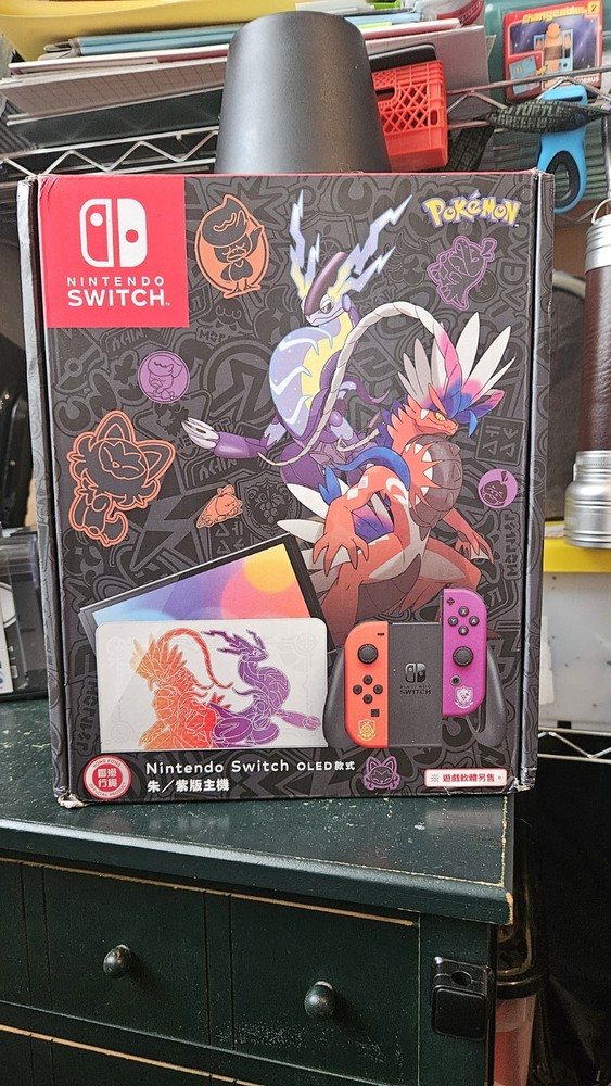 Nintendo Switch OLED Pokémon Scarlett And Violet Edition. Region free.