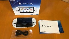 PlayStation Vita Wi-Fi model white PCH-2000 ZA22 with USB ,manual and BOX