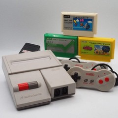 Nintendo New Famicom Console System HVC-101 + Lot of 3 Mixed Action Games Tested