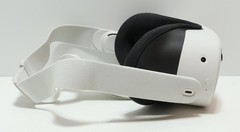 Meta Quest 3s Mixed Reality VR Headset 128GB Model P97 – White/Gray