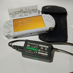 JPN Sony PSP3000 Pearl White w/ Battery, Charger, & Slip Case TESTED WORKING