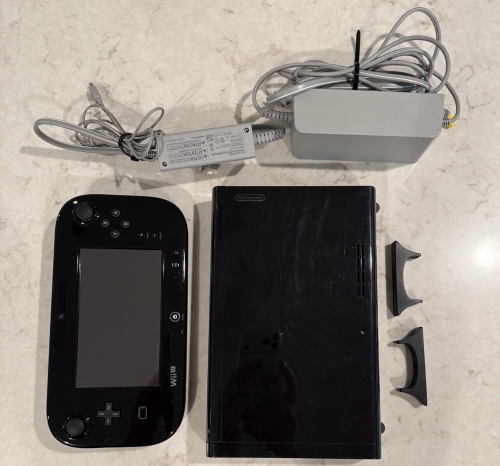 Nintendo Wii U Console WUP-101 Black 32GB Gamepad Bundle *TESTED* Works!