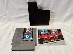 Nintendo NES Console Bundle Mario Duck Hunt Zapper Controllers Cables Manuals