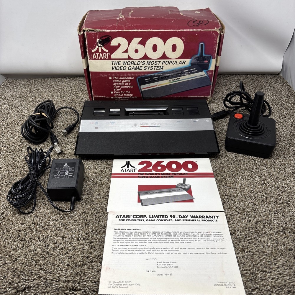 Atari 2600 Junior Game System Console tested boxed complete by Atari CIB NTSC