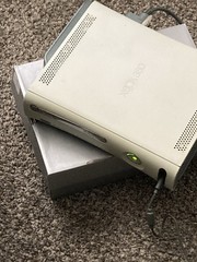 Microsoft Xbox 360 Core System Launch Edition White Console (B4K-00001)