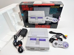 Super Nintendo System Bundle Complete with Original Box *TESTED*
