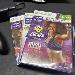 Xbox 360 S Console Bundle – 1 Controller, 360 Kinect, Plus 3 Free Games!